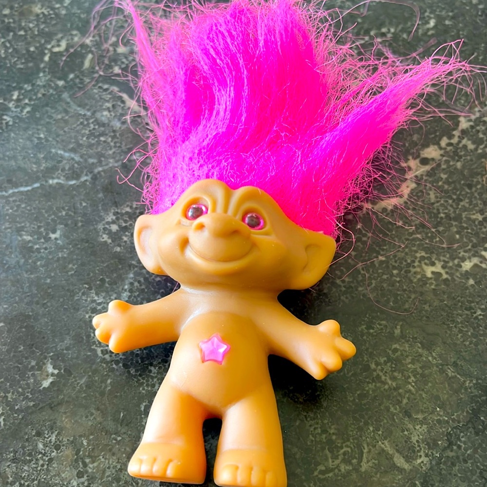 Vintage Ace Novelty 1990’s Y2K vibrant pink treasure troll star belly button